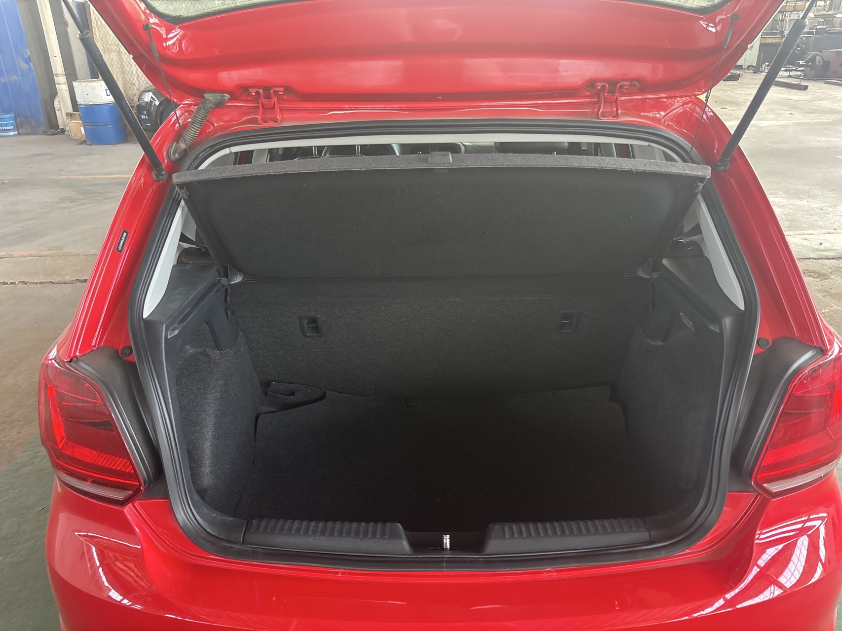 Volkswagen Polo 2018 car image #9