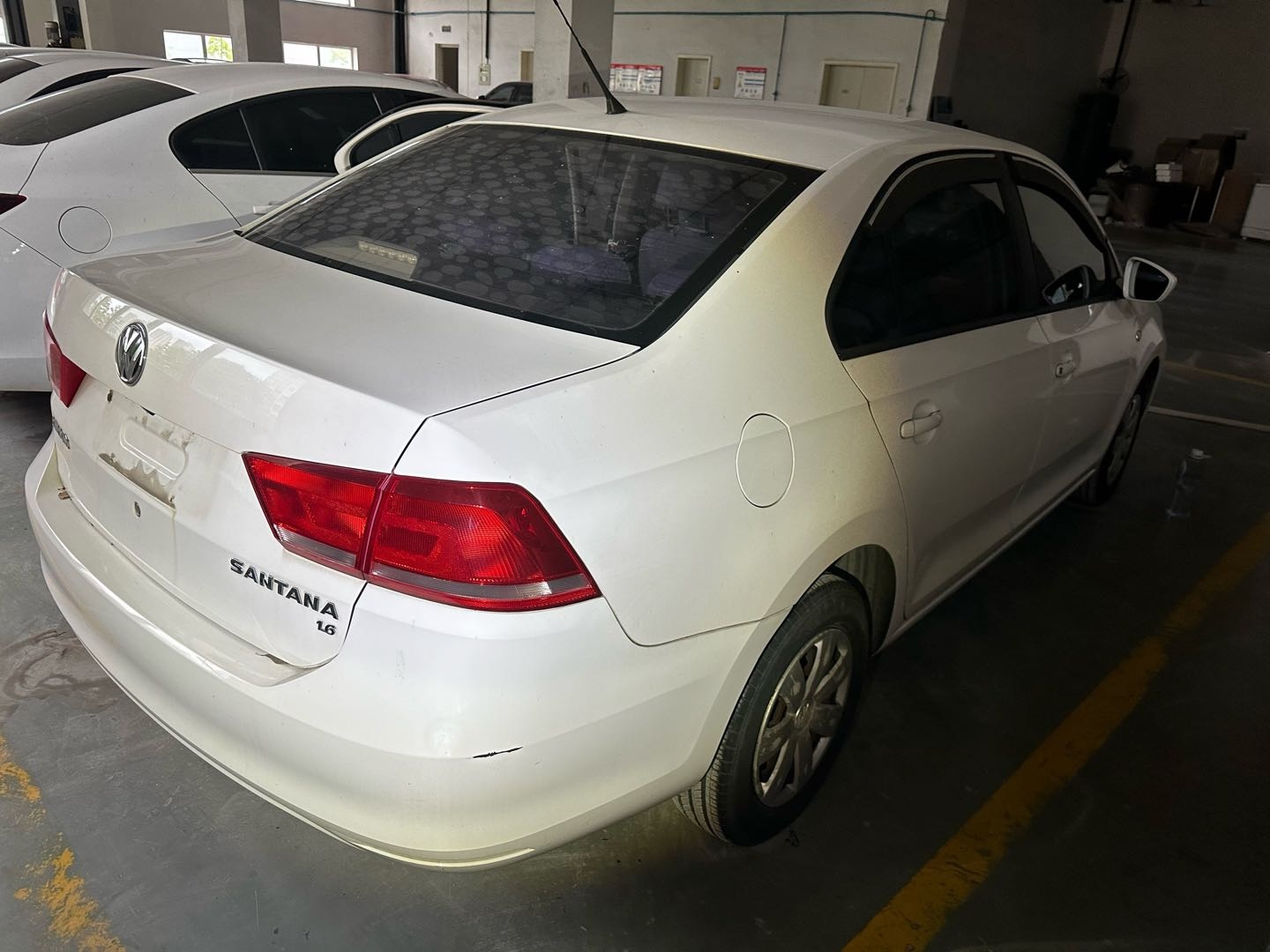 Volkswagen Santana 2014 car image #32