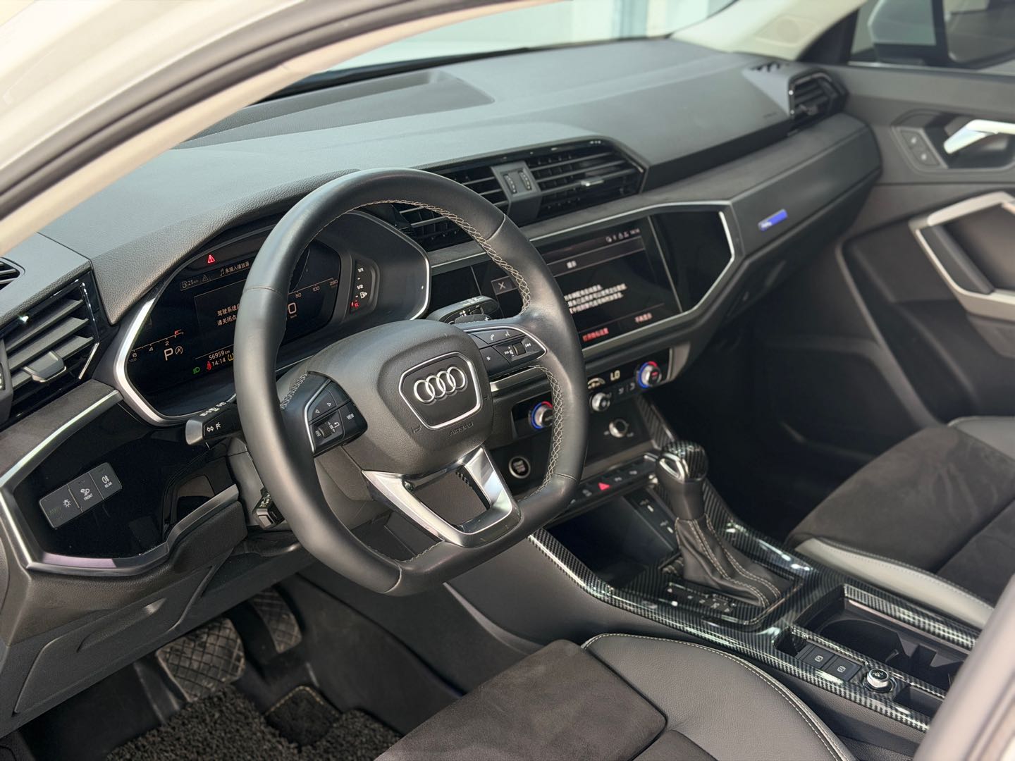 Audi Q3 2022 #6 Audi Q3 2022 car image #6