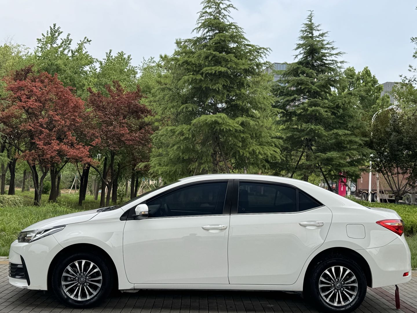 Toyota Corolla 2017 car image #8