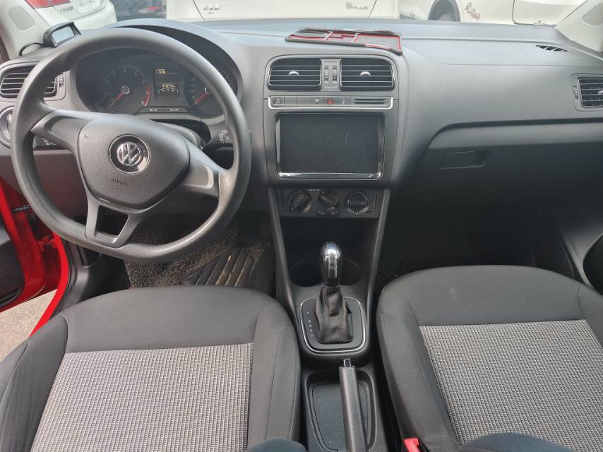 Volkswagen Polo 2018 car image #6