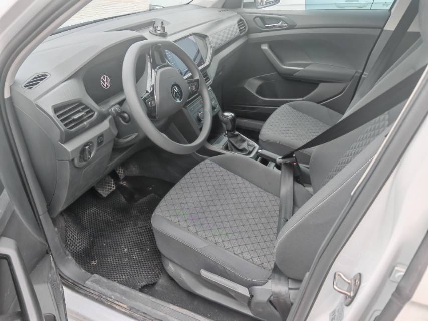 Volkswagen T-Cross 2024 car image #4