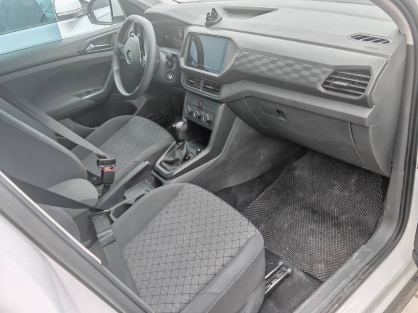 Volkswagen T-Cross 2024 car image #7