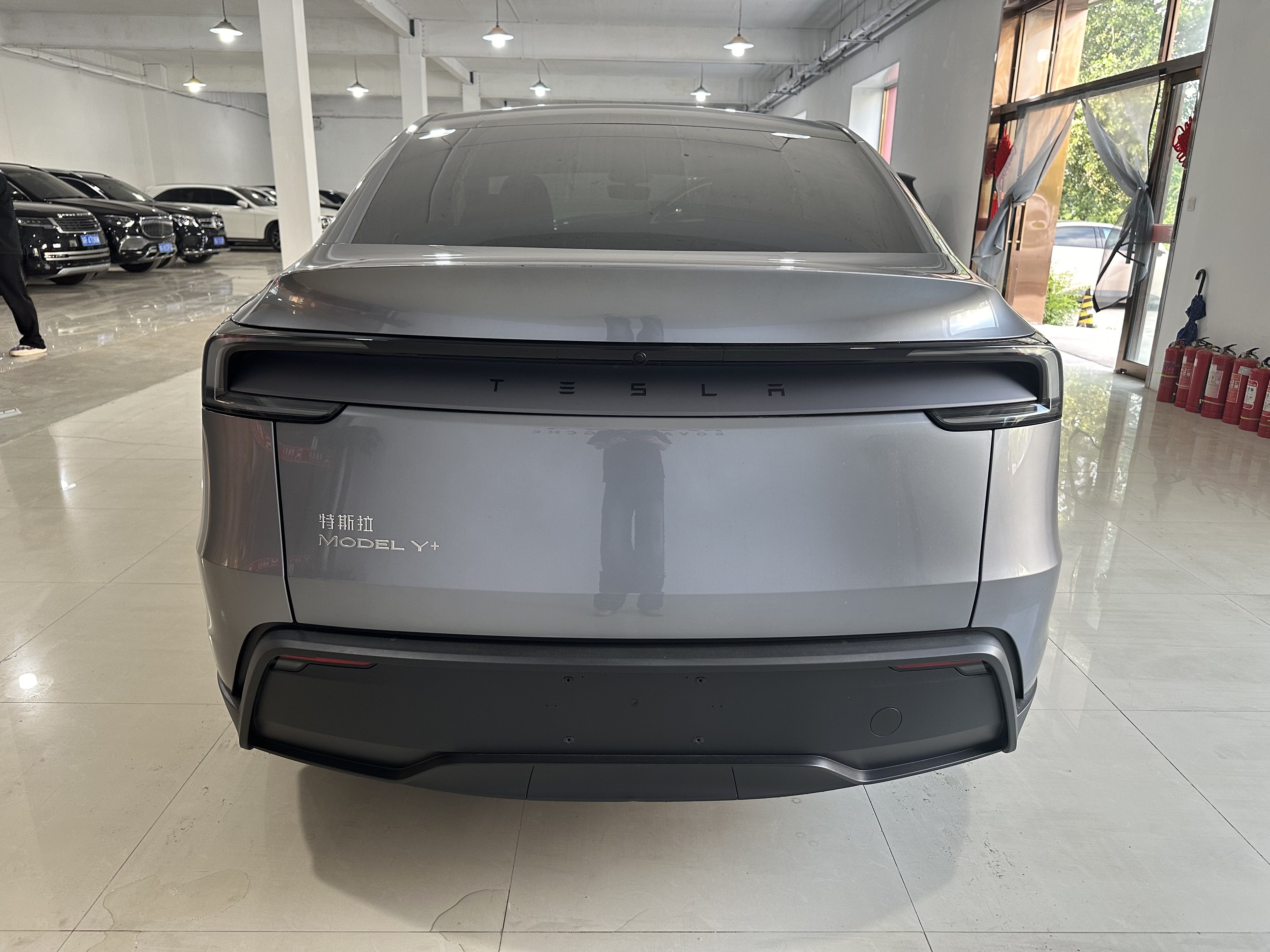 Tesla Model Y 2026 #7 Tesla Model Y 2026 car image #7