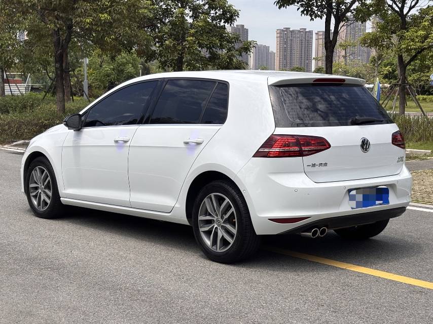 Volkswagen Golf 2017 immagine di auto #11