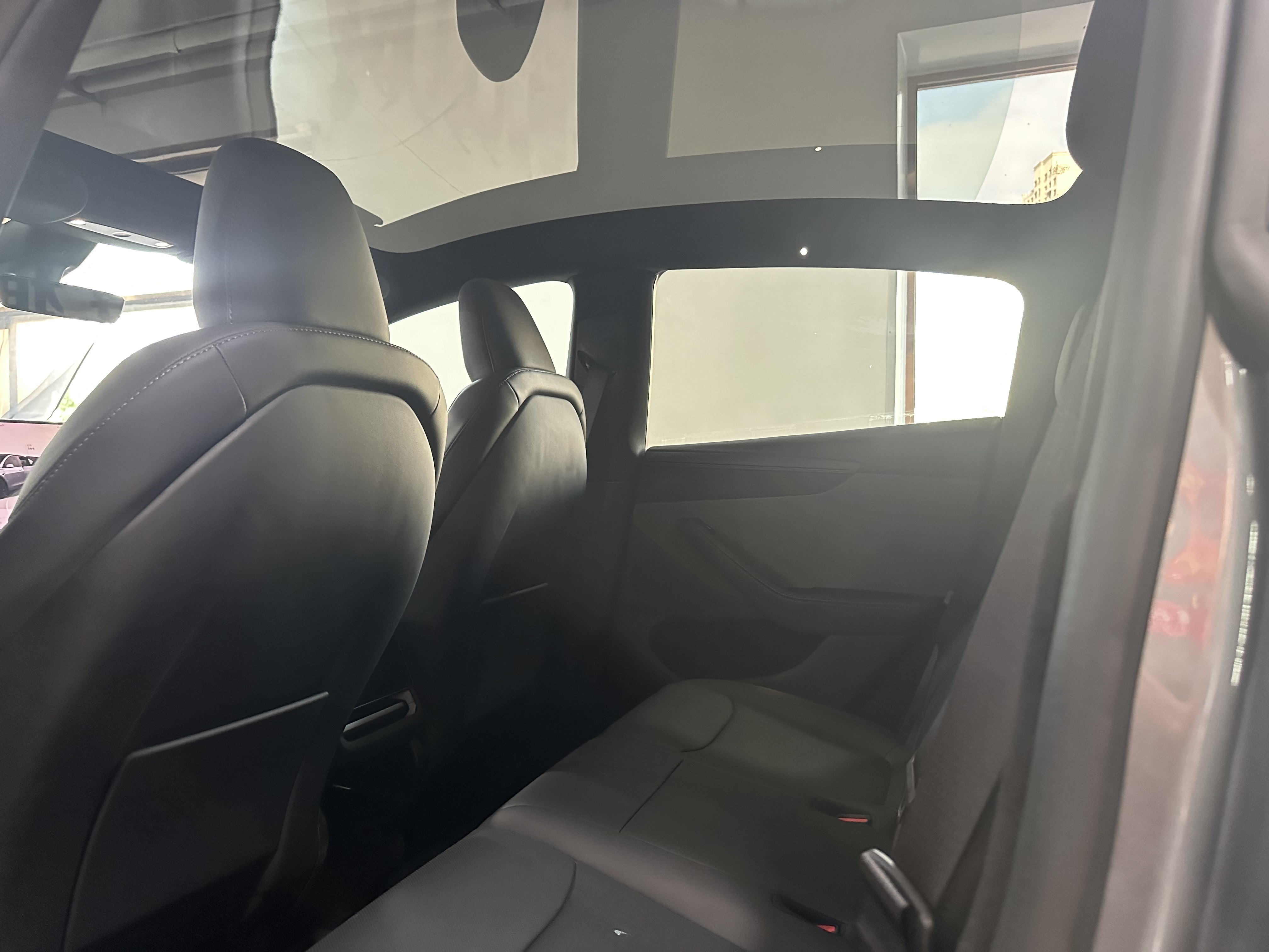 Tesla Model Y 2026 #10 Tesla Model Y 2026 car image #10