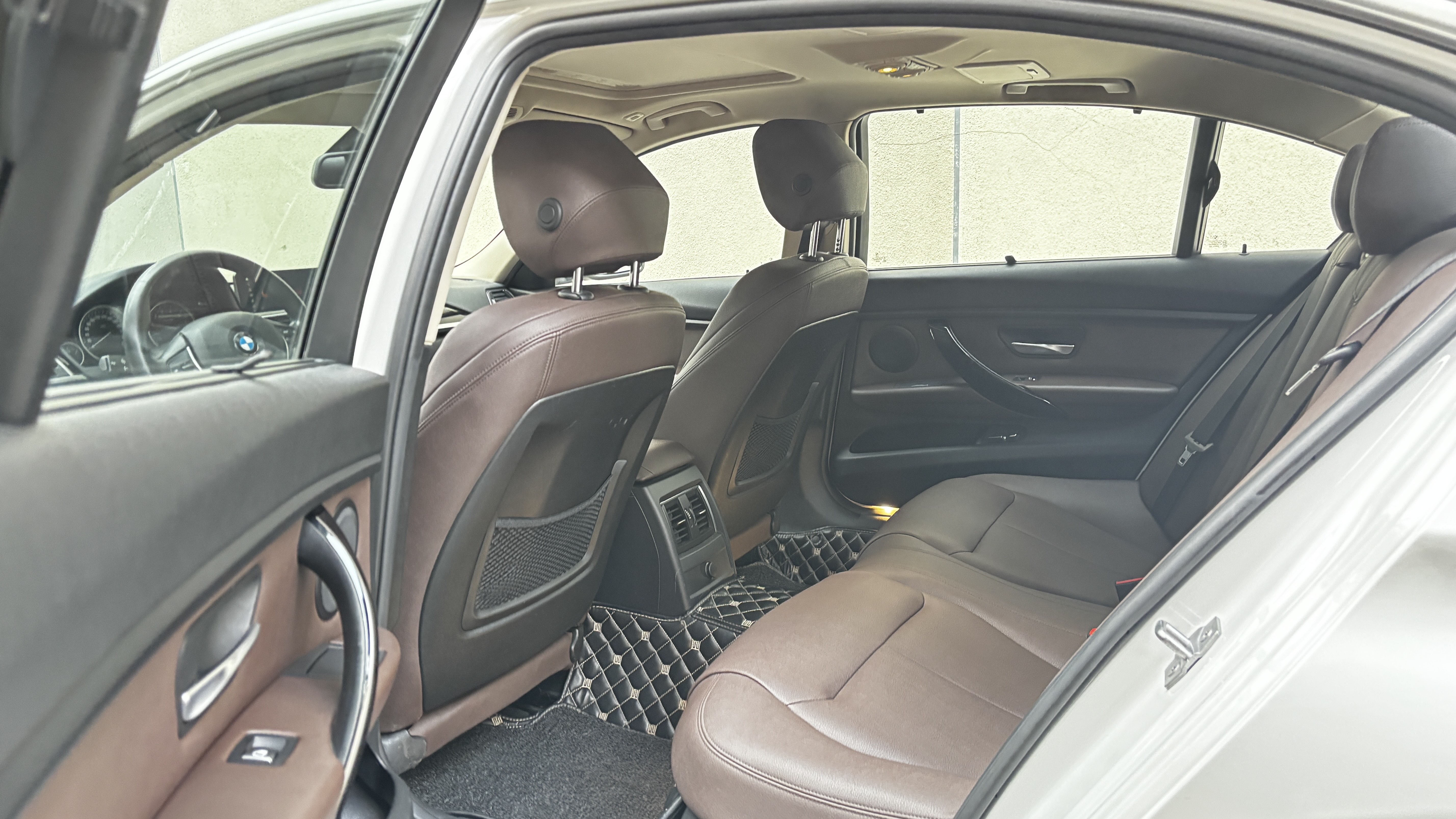 BMW 3 Series 2018 #9 BMW 3 Series 2018 car image #9