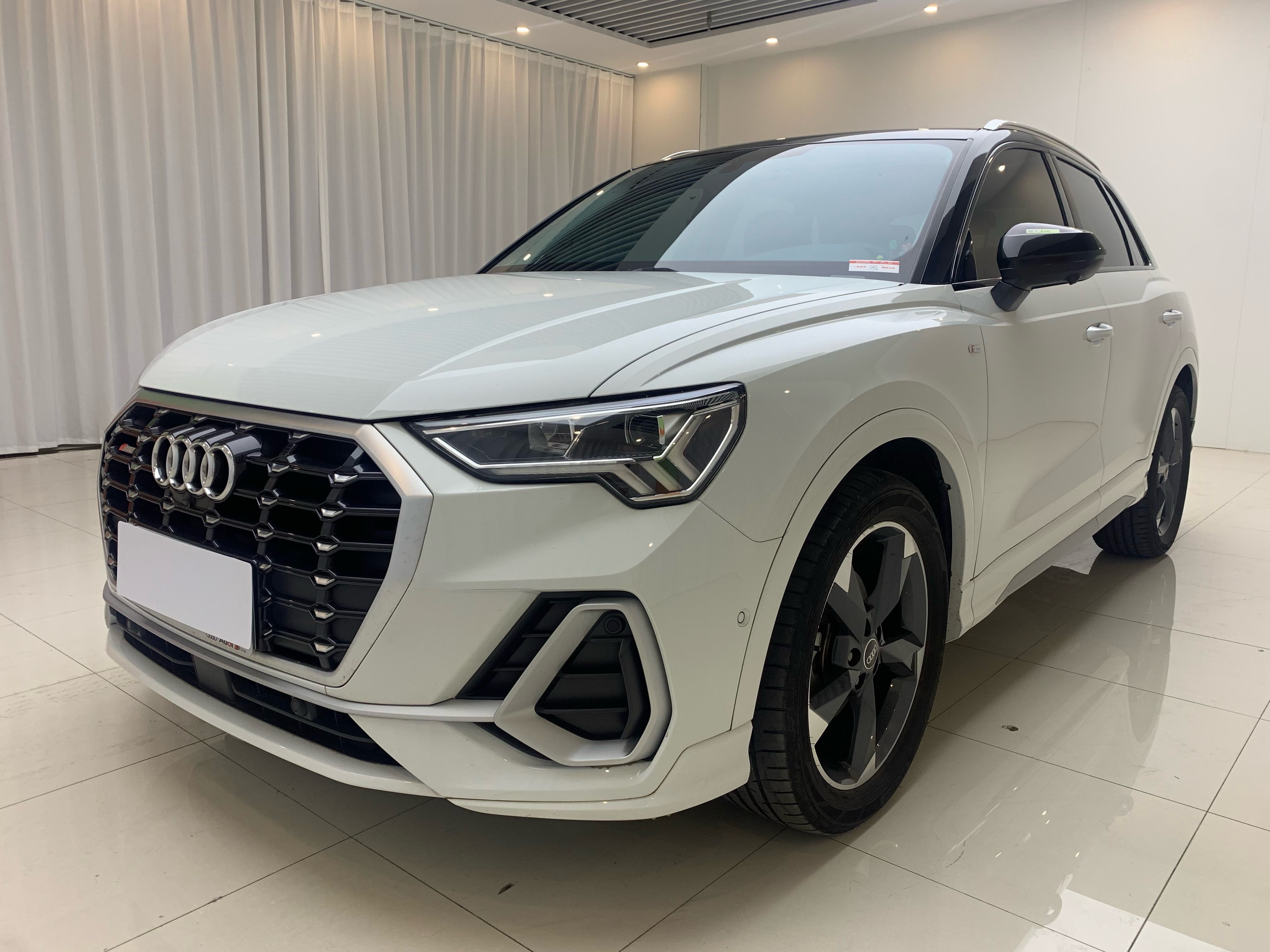 Audi Q3 2023 #2 Audi Q3 2023 car image #2