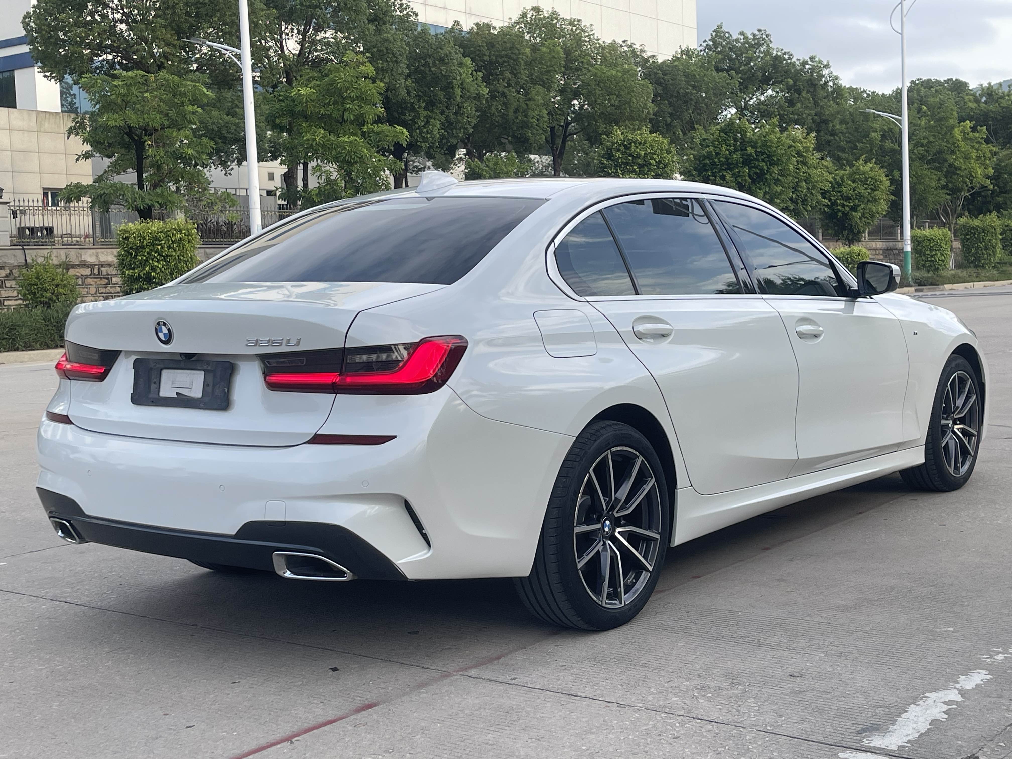 BMW 3 Series 2021 #9 BMW 3 Series 2021 car image #9
