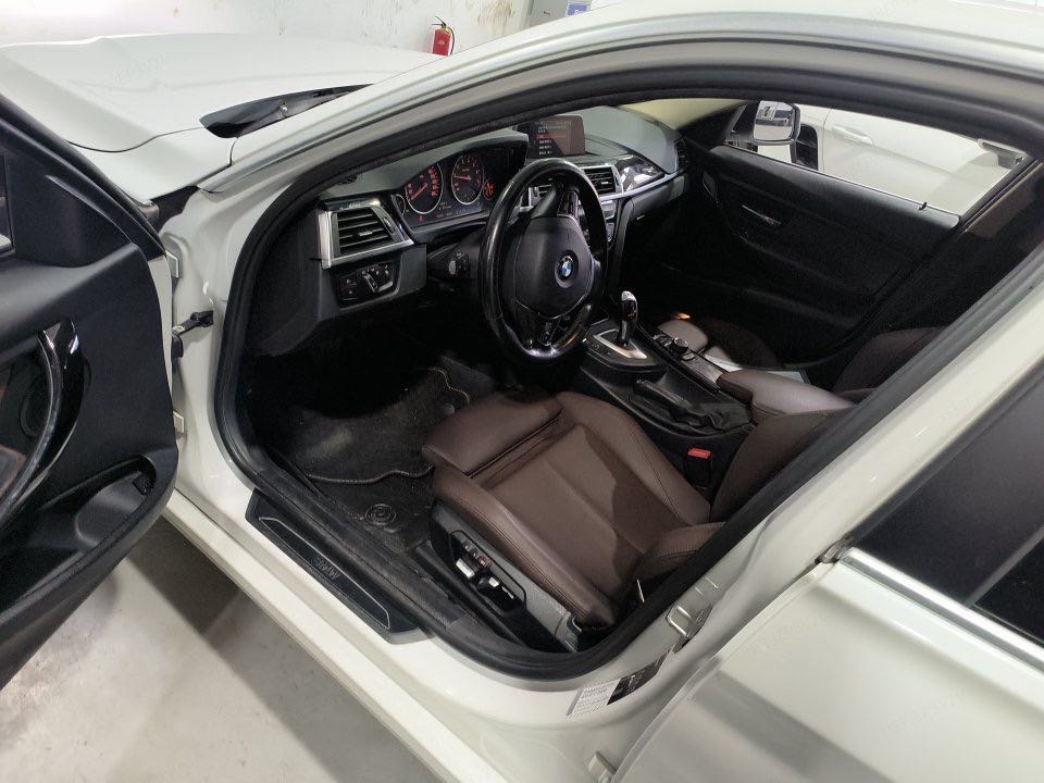 BMW 3 Series 2017 #5 BMW 3 Series 2017 car image #5