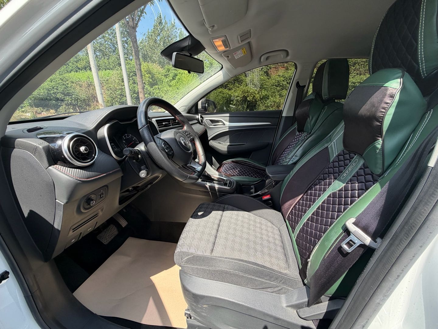 MG ZS 2021 car image #9