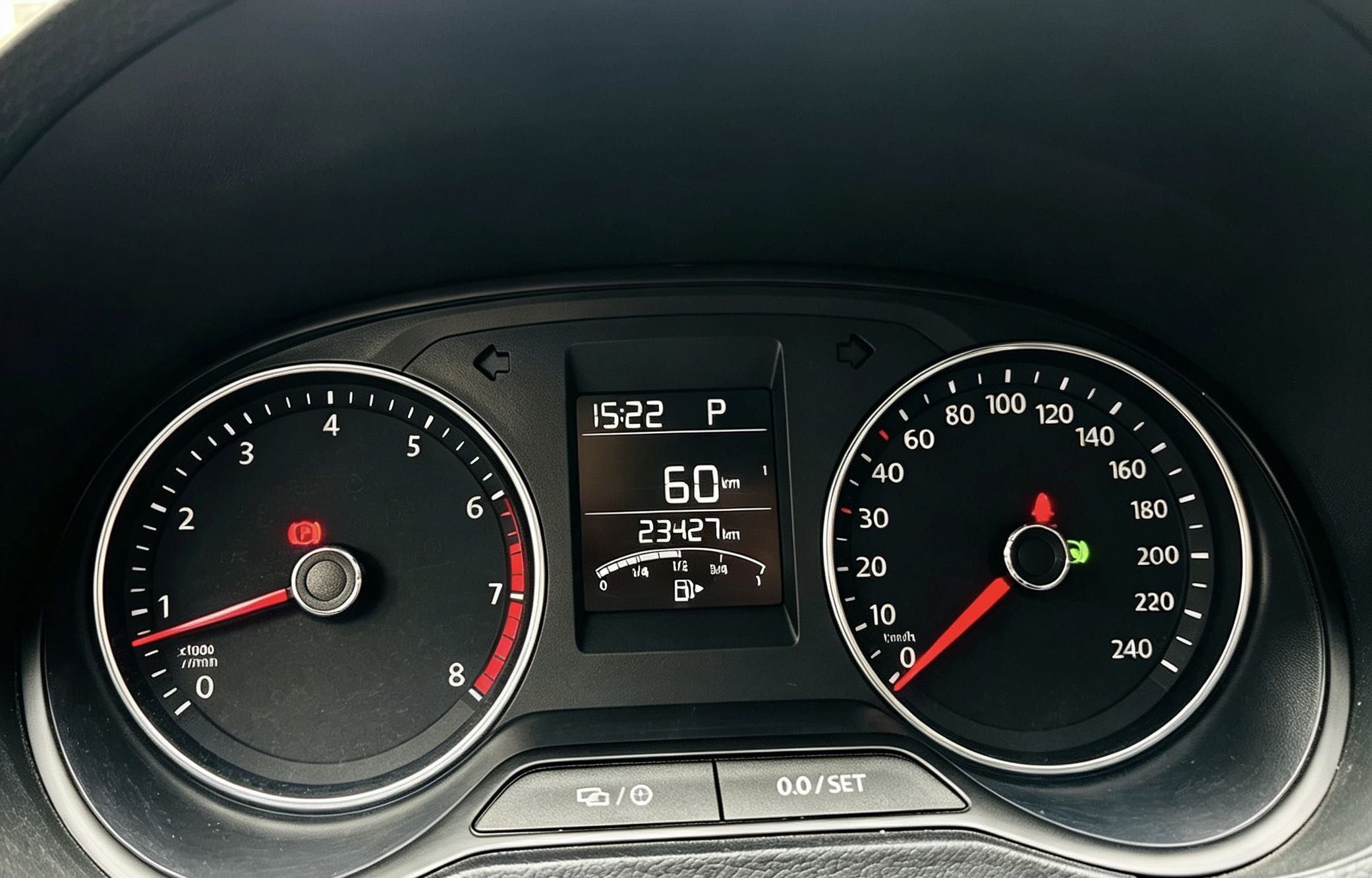 Volkswagen Polo 2016 car image #7