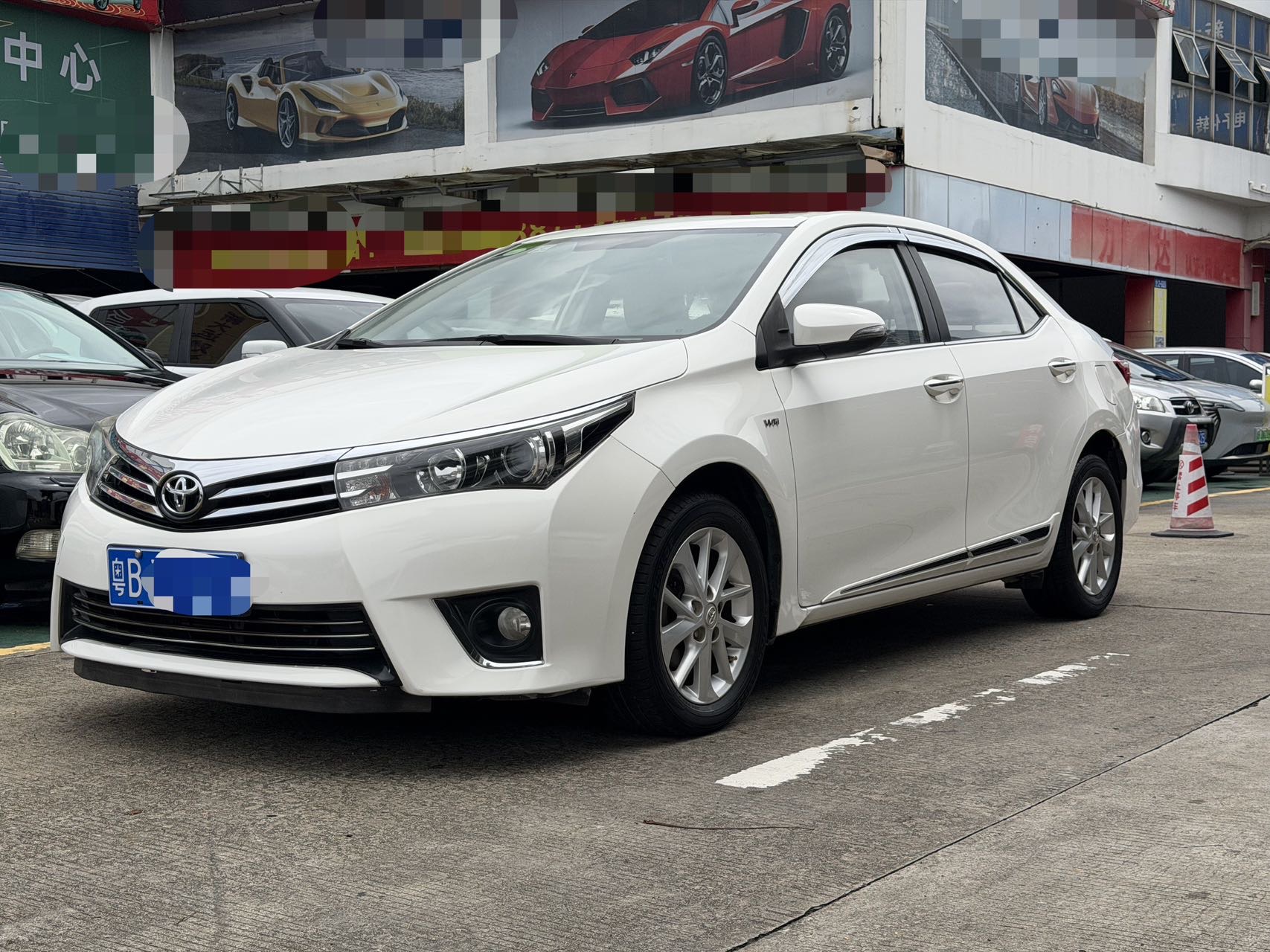 Toyota Corolla 2014 immagine di auto #2
