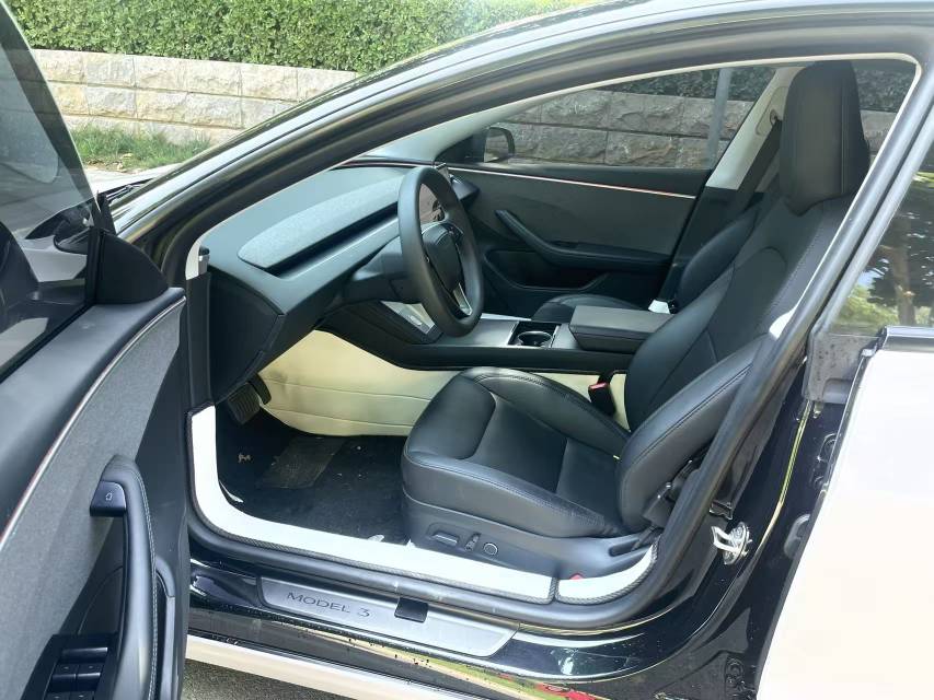 2023 car image #6