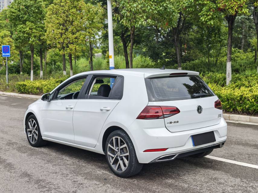 Volkswagen Golf 2020 #9 Volkswagen Golf 2020 car image #9