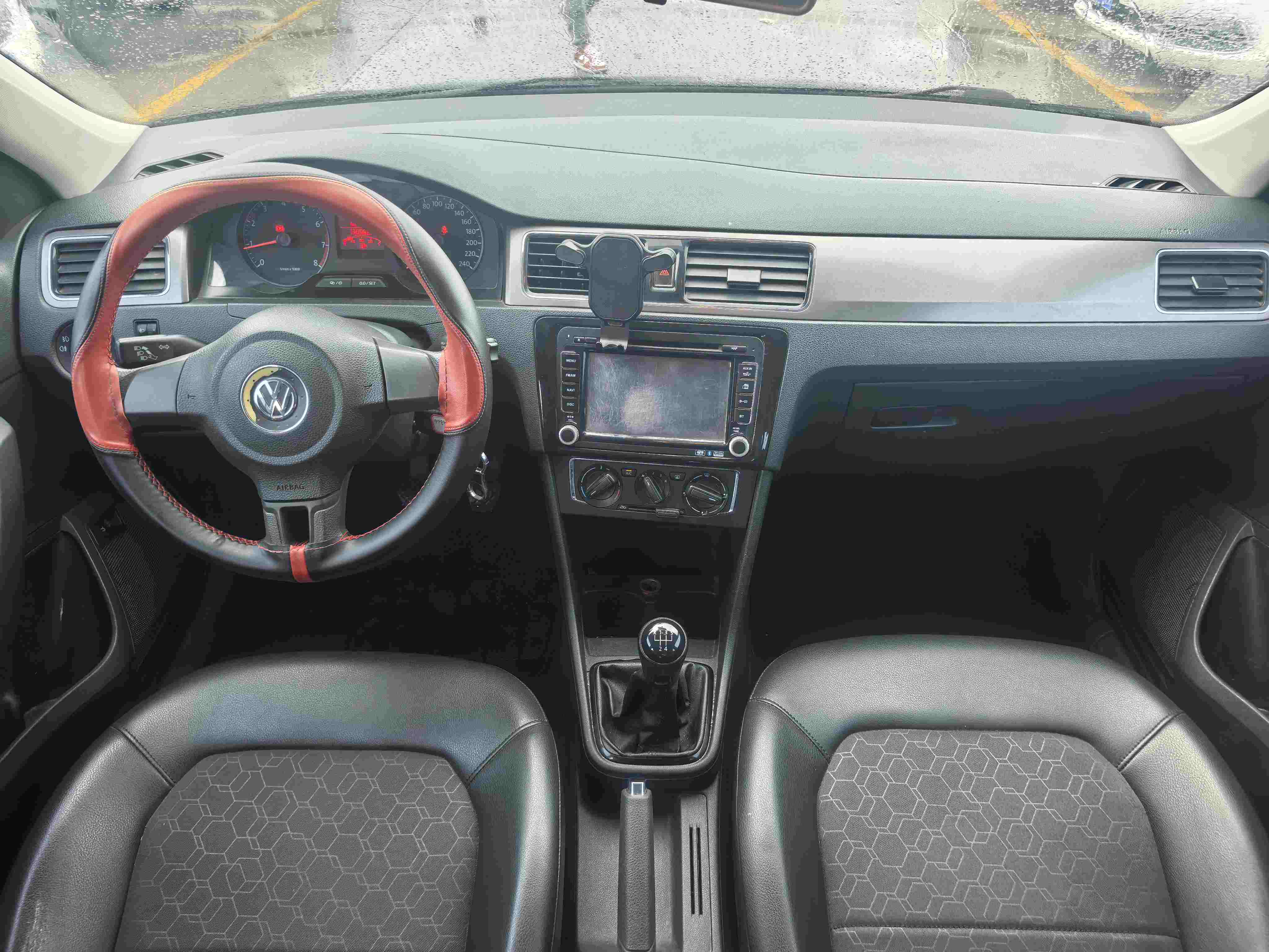 Volkswagen Santana 2014 car image #8