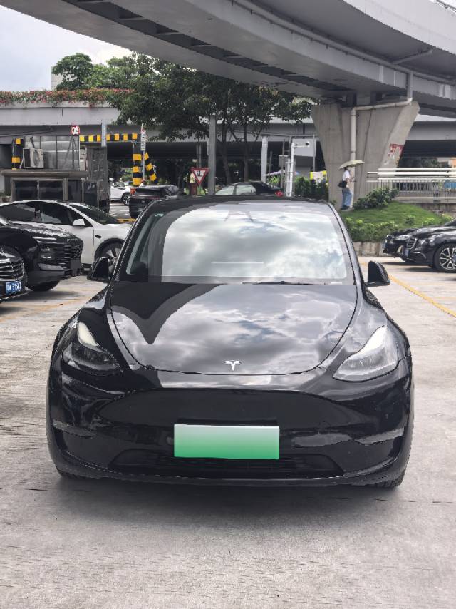 Tesla Model Y 2022 car image #7