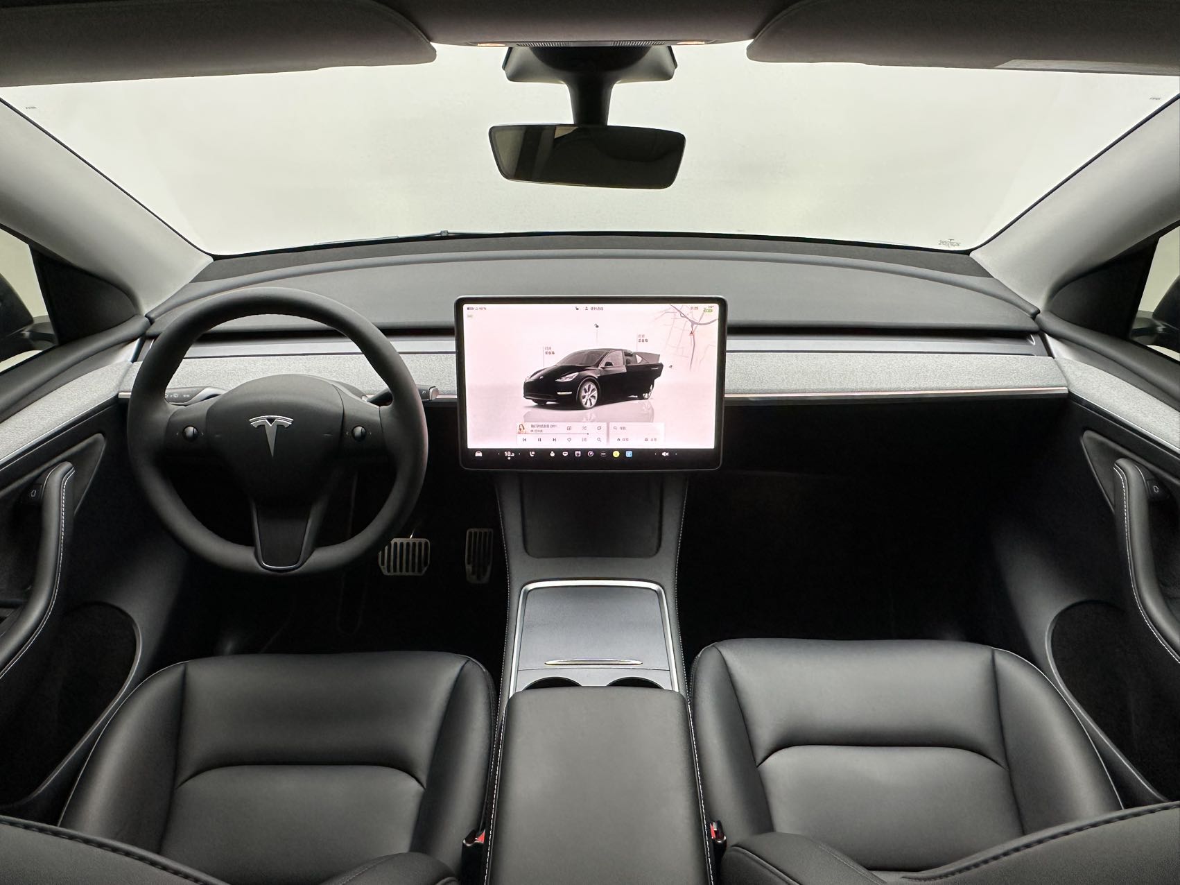 Tesla Model Y 2022 #11 Tesla Model Y 2022 car image #11