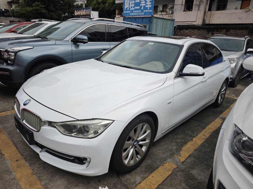 BMW 3 Series 2013 BMW 3 Series 2013 car image