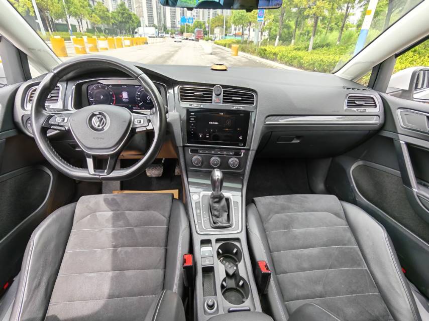 Volkswagen Golf 2020 #8 Volkswagen Golf 2020 car image #8