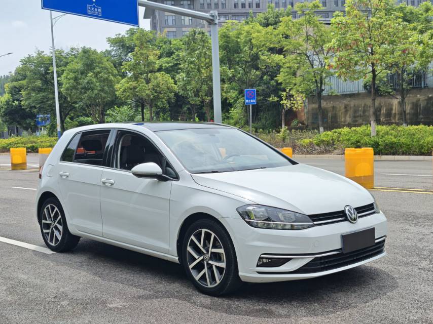 Volkswagen Golf 2020 #5 Volkswagen Golf 2020 car image #5
