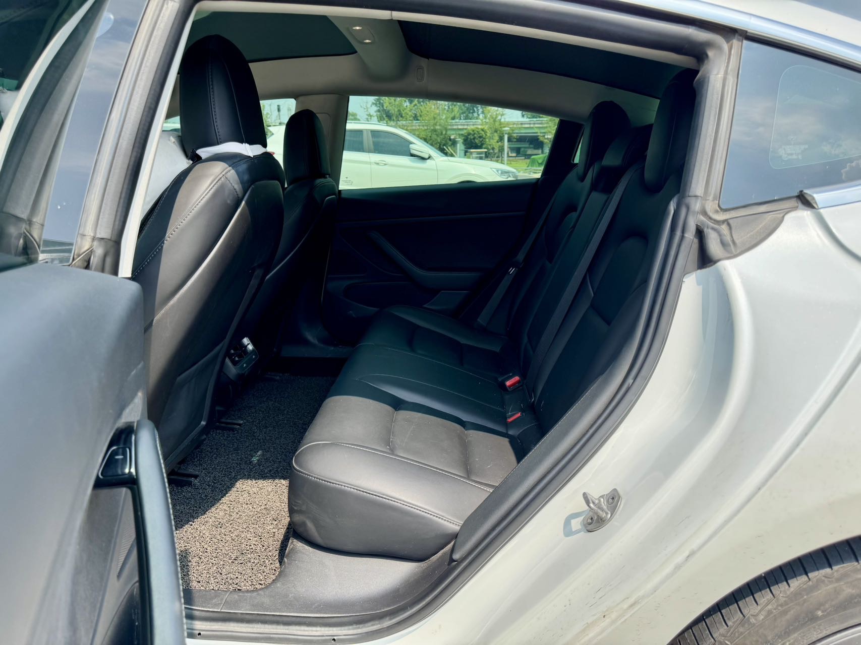 Tesla Model 3 (Imported) 2019 #6 Tesla Model 3 (Imported) 2019 car image #6