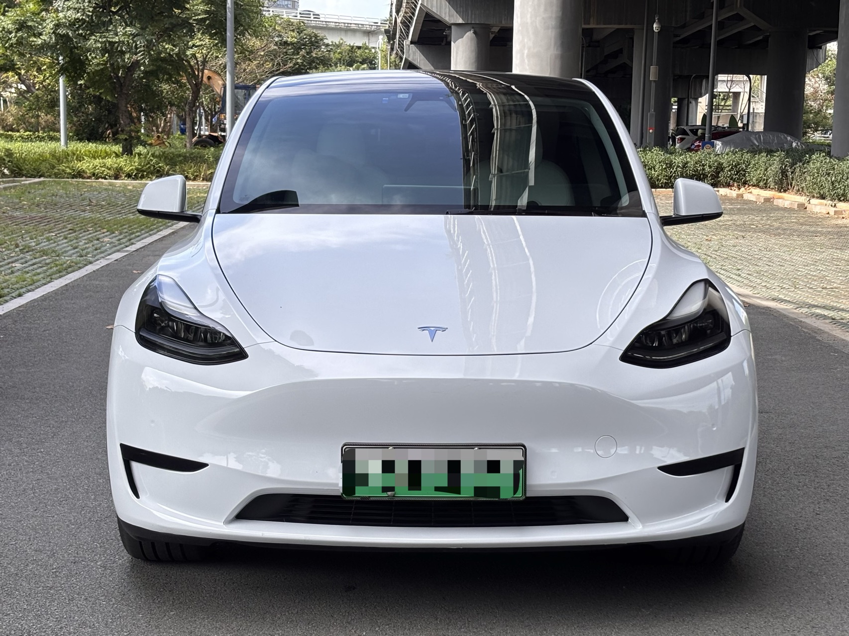 Tesla Model Y 2022 #4 Tesla Model Y 2022 car image #4