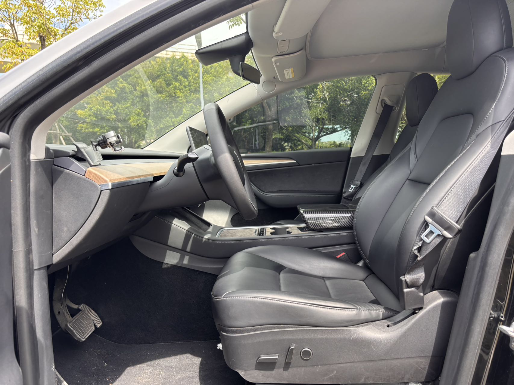 Tesla Model Y 2021 #6 Tesla Model Y 2021 car image #6