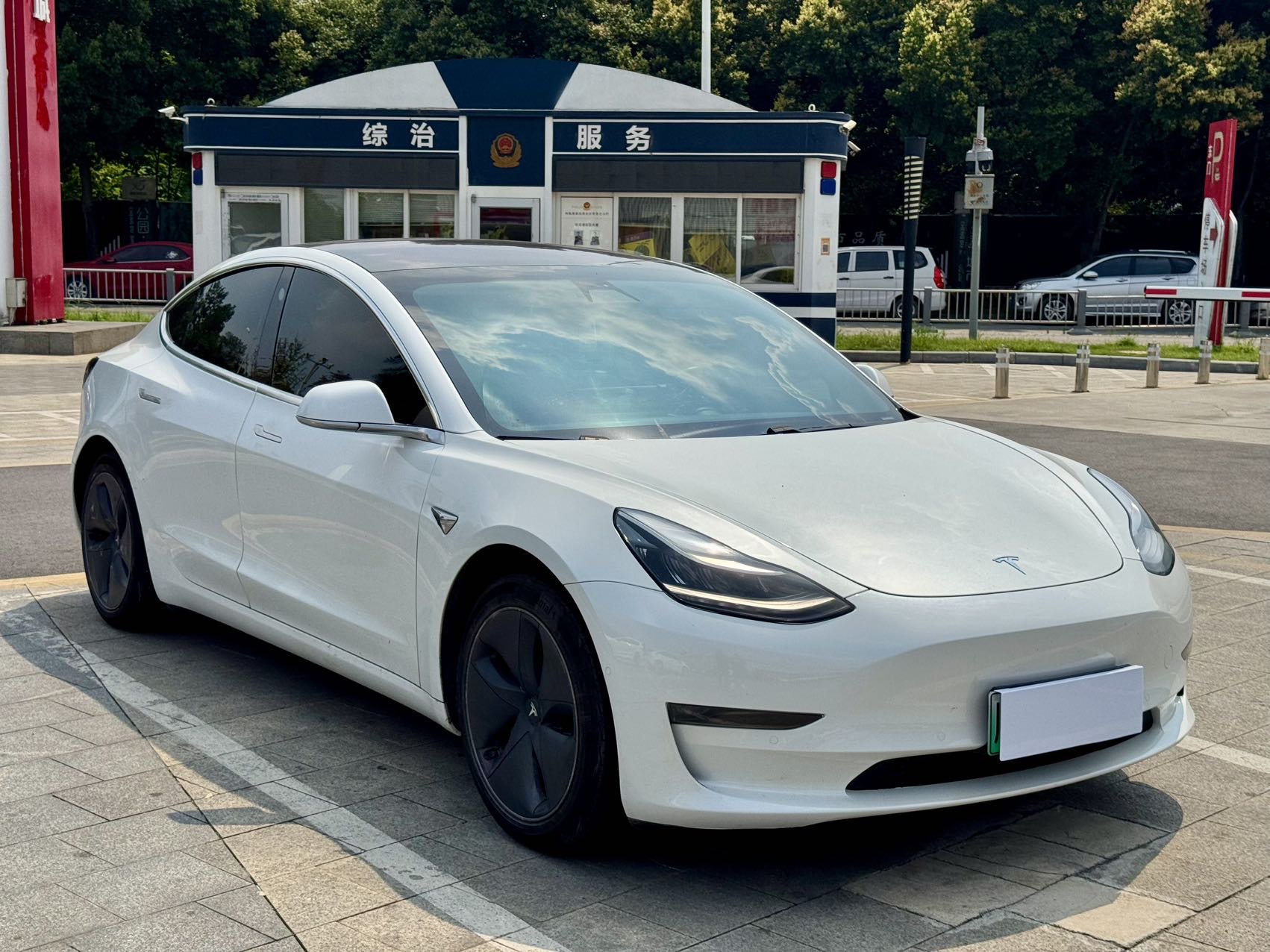 Tesla Model 3 (Imported) 2019 #5 Tesla Model 3 (Imported) 2019 car image #5