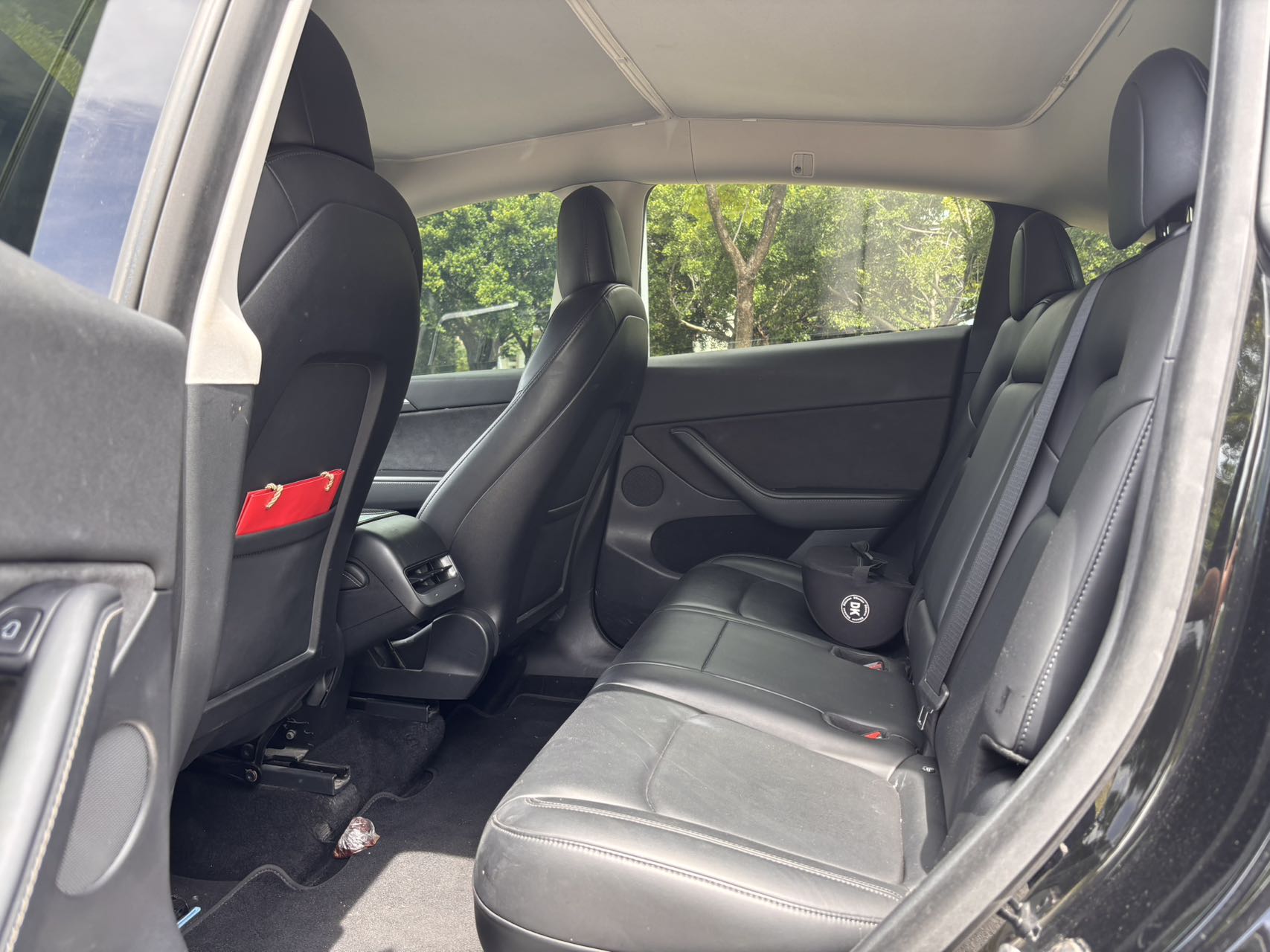 Tesla Model Y 2021 #8 Tesla Model Y 2021 car image #8