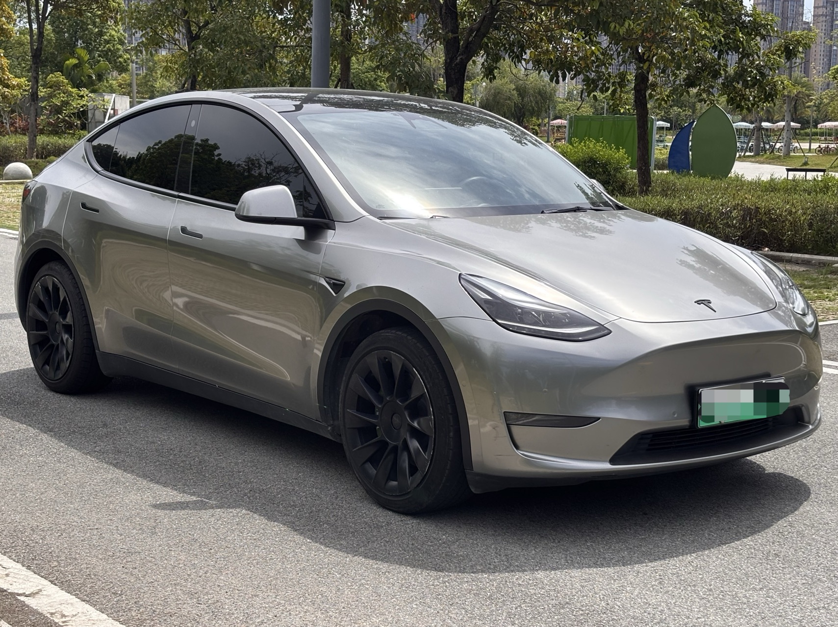 Tesla Model Y 2021 #5 Tesla Model Y 2021 car image #5