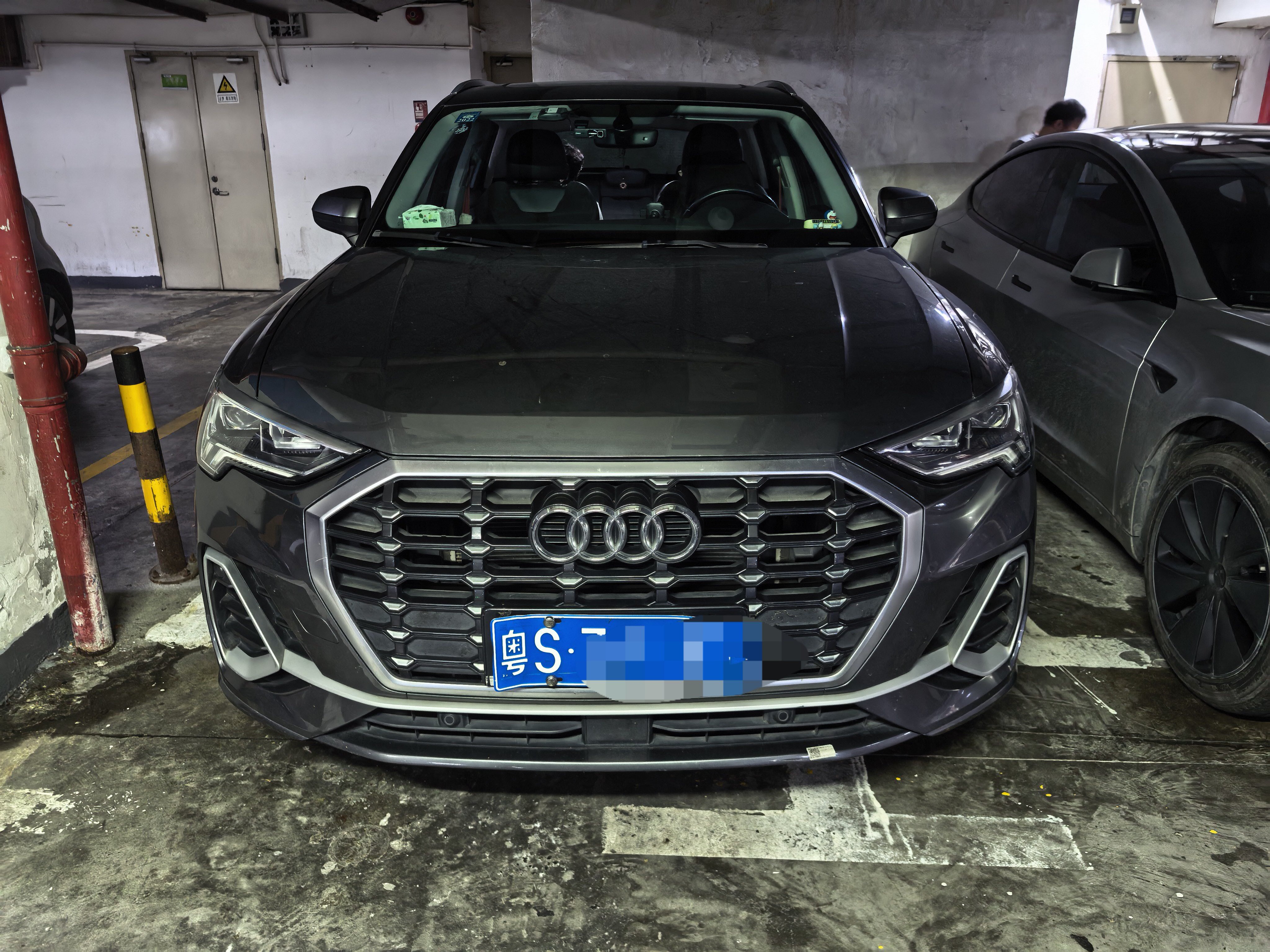 Audi Q3 2019 #4 Audi Q3 2019 car image #4