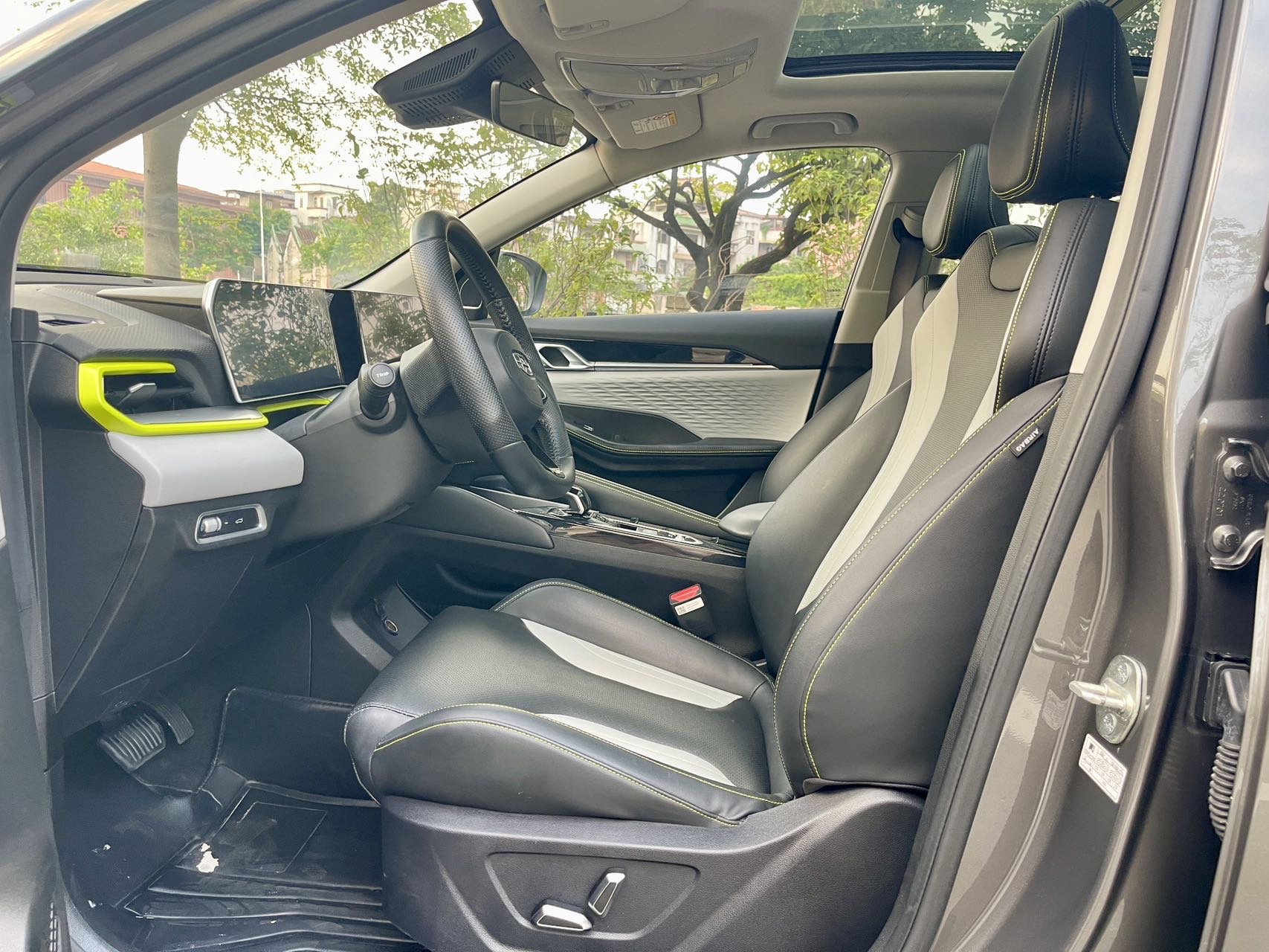 GEELY Coolray 2022 #6 GEELY Coolray 2022 car image #6