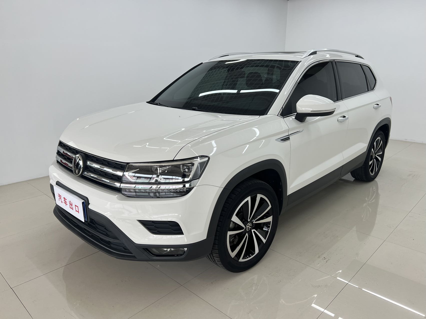 Volkswagen Tharu 2022 car image #2