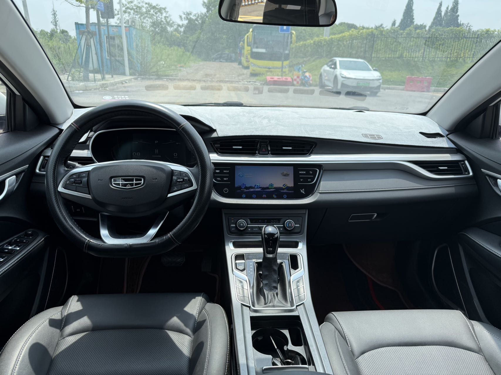 GEELY Emgrand 2020 car image #9