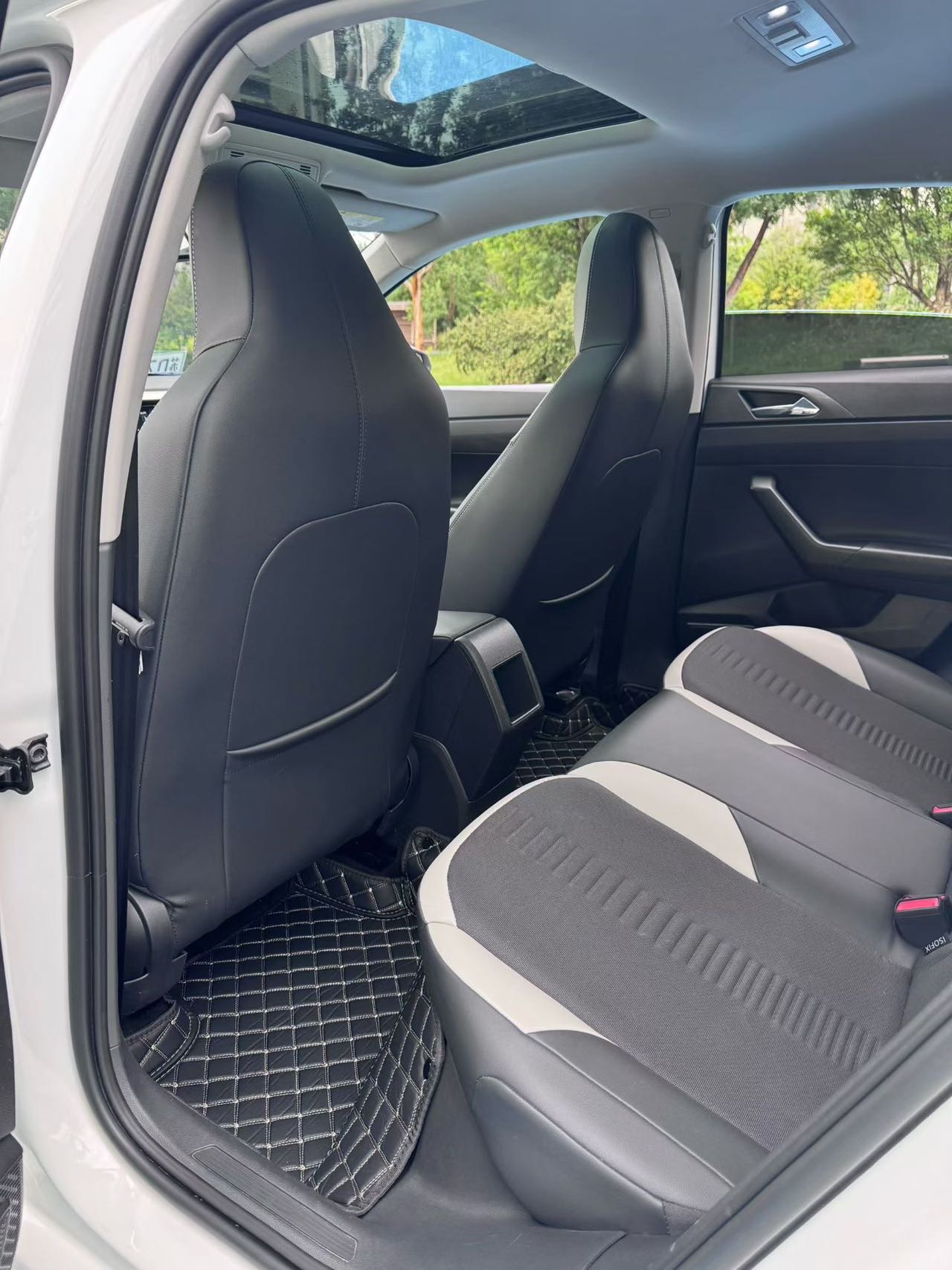 Volkswagen Polo 2020 car image #8