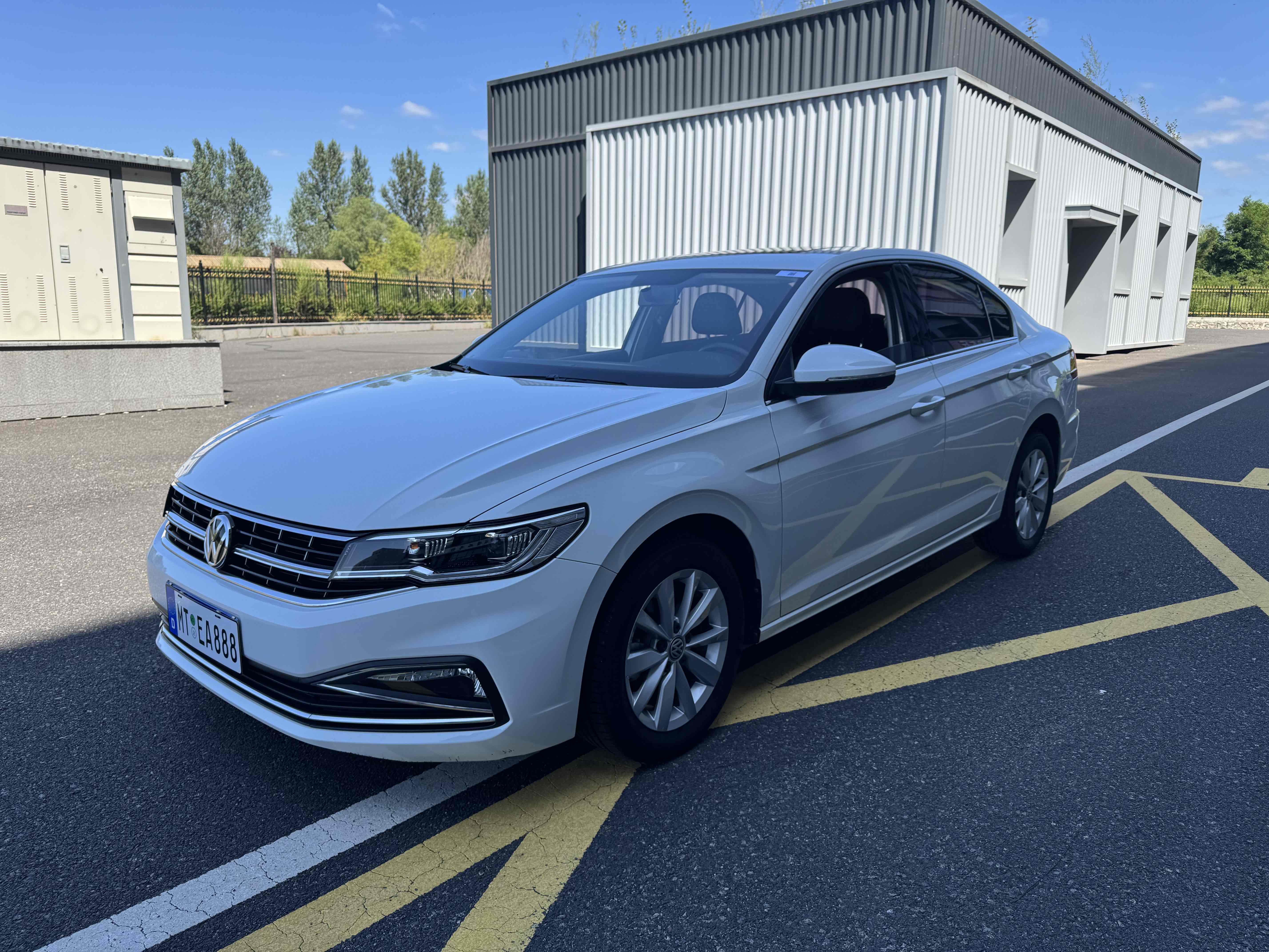 Volkswagen Bora 2020 car image #2