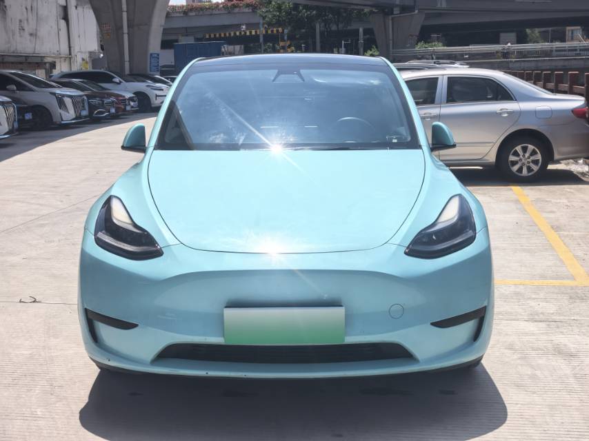 Tesla Model Y 2022 car image #4
