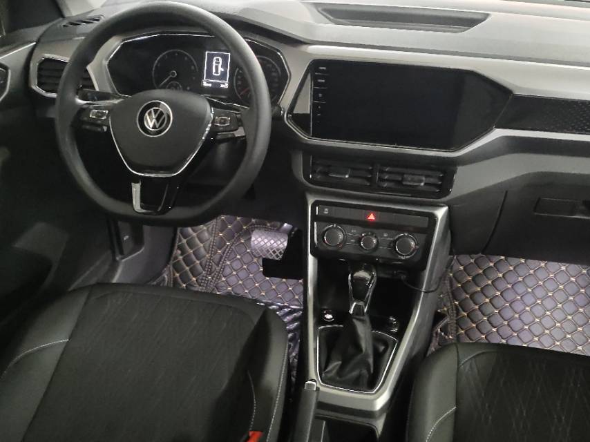 Volkswagen T-Cross 2021 car image #5
