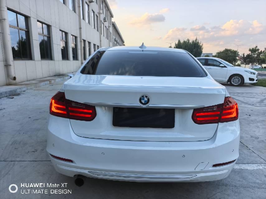 BMW 3 Series 2012 car image #7