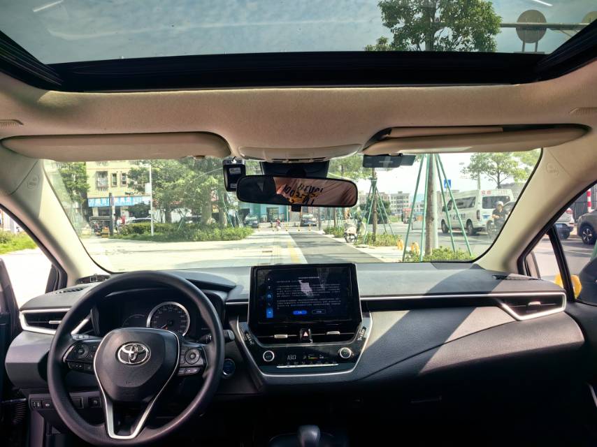 Toyota Corolla 2023 car image #11