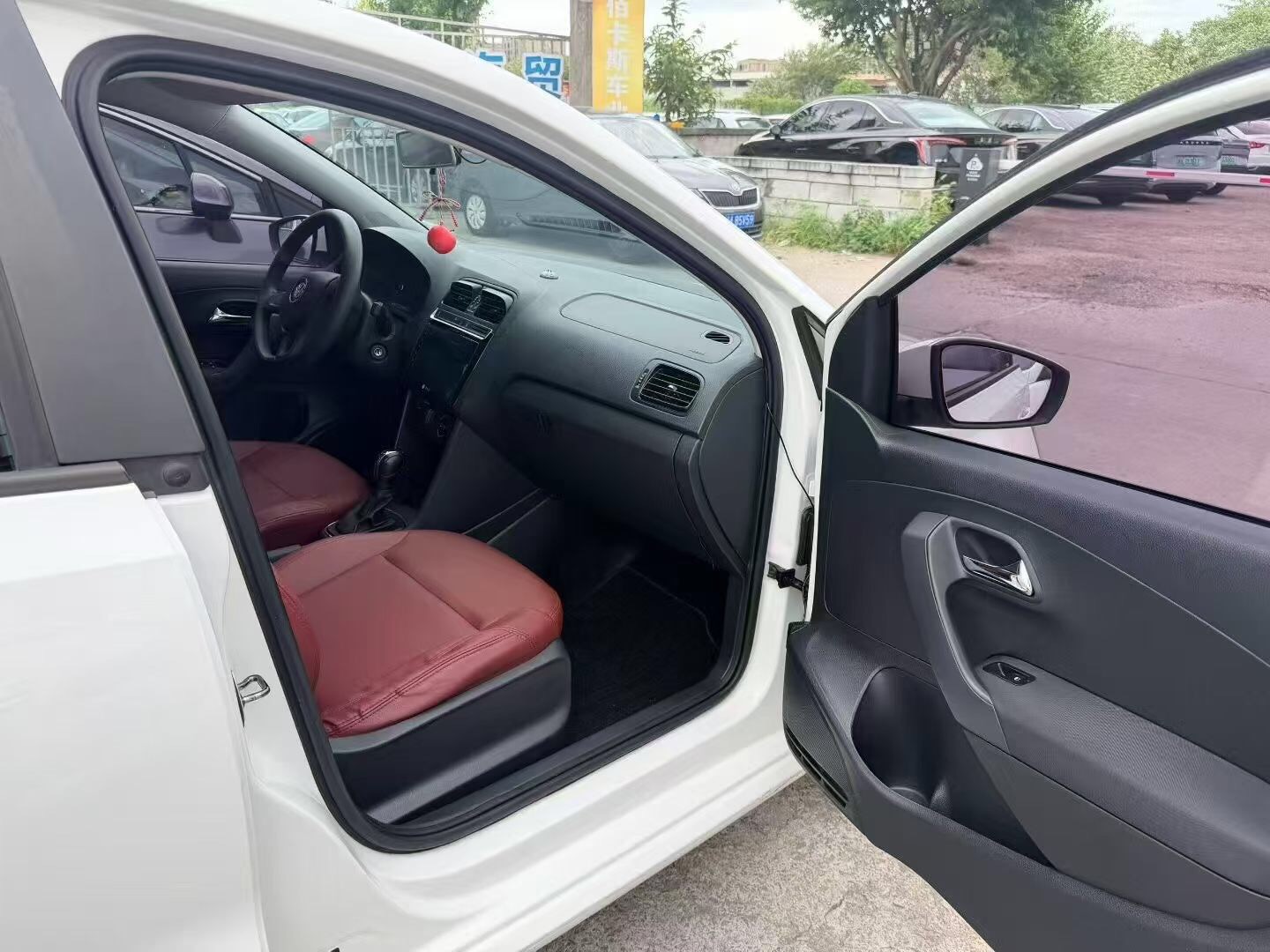 Volkswagen Polo 2019 #6 Volkswagen Polo 2019 car image #6