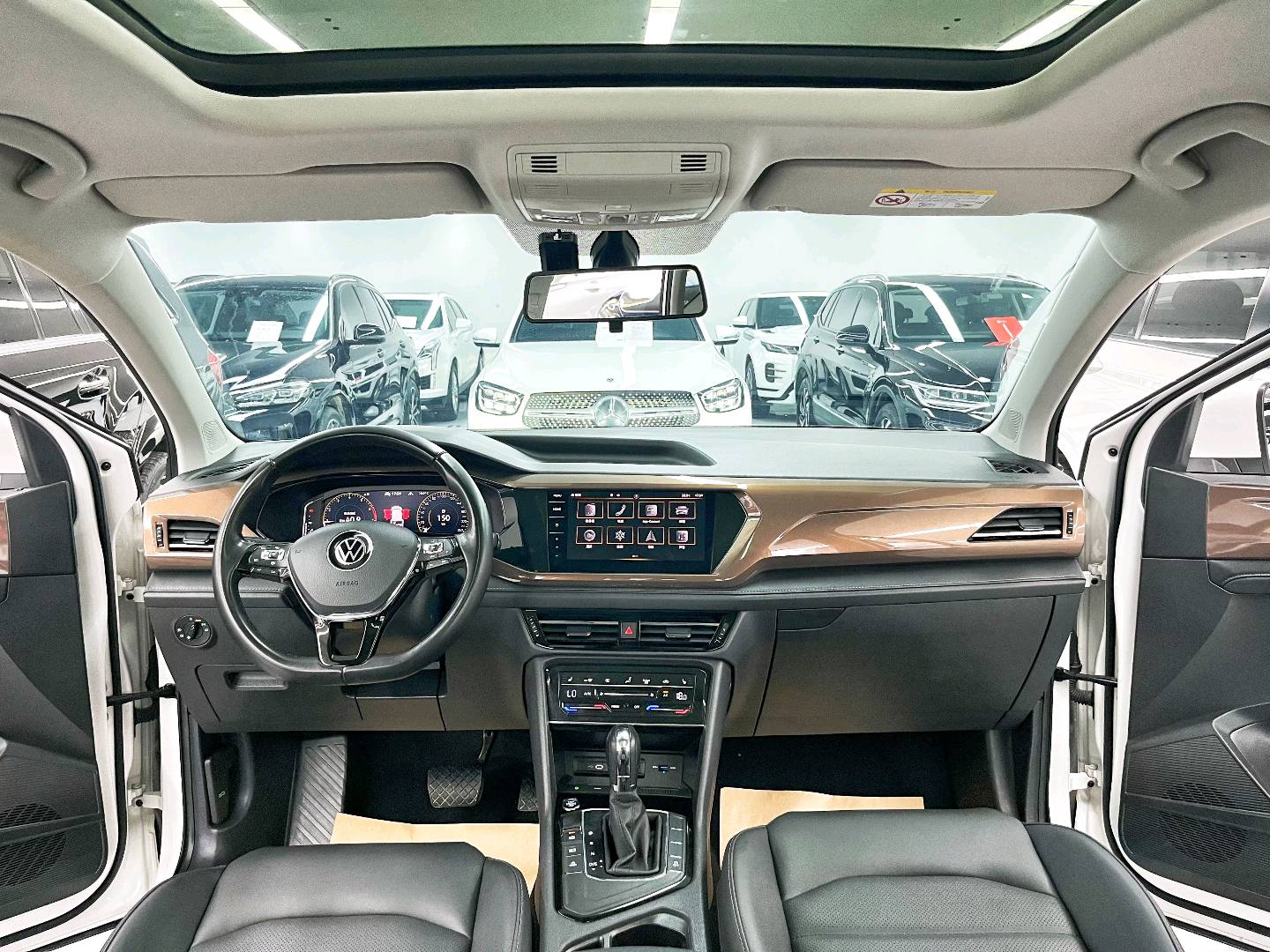 Volkswagen Tharu 2022 #7 Volkswagen Tharu 2022 car image #7