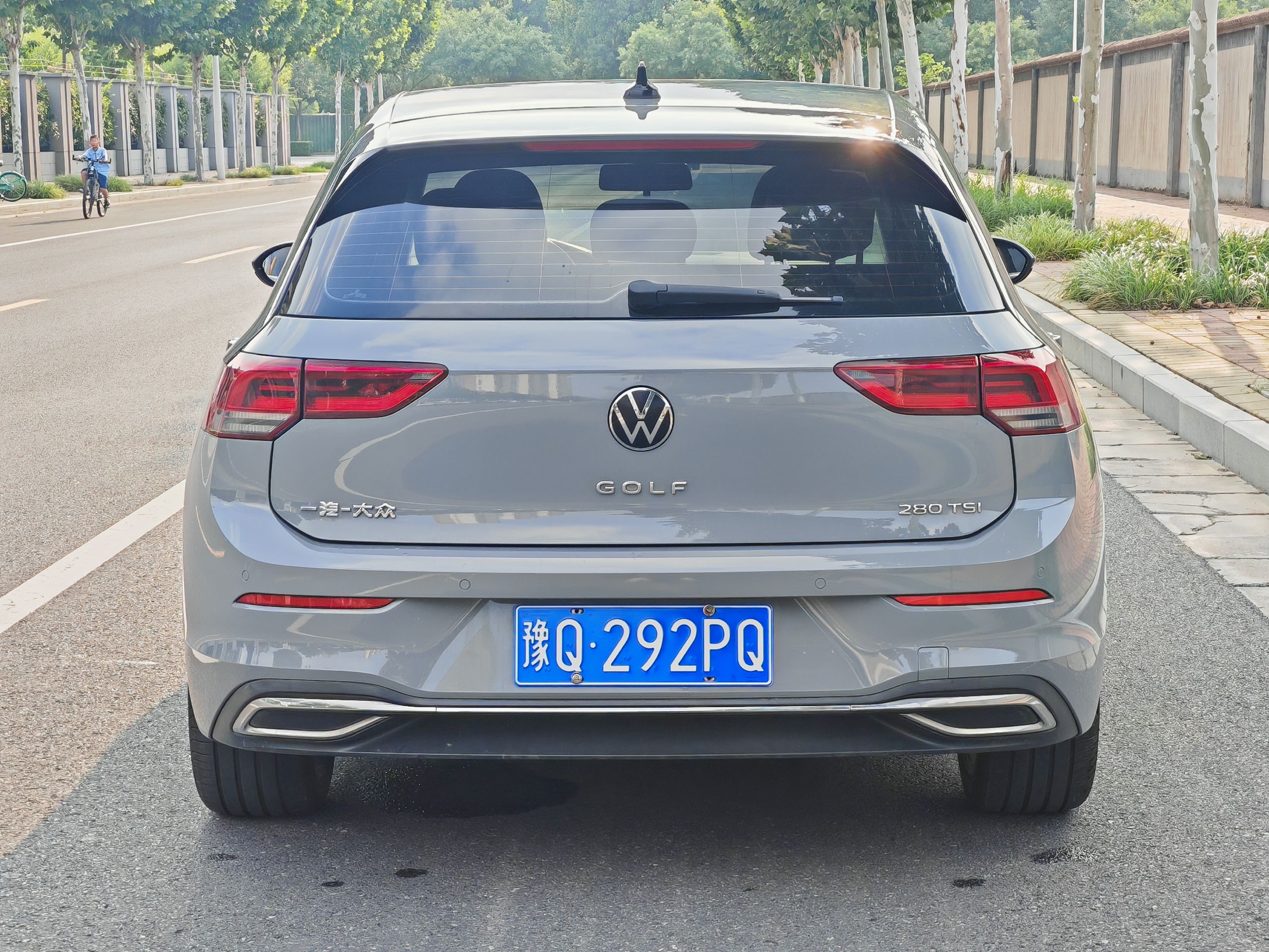 2022 car image #10