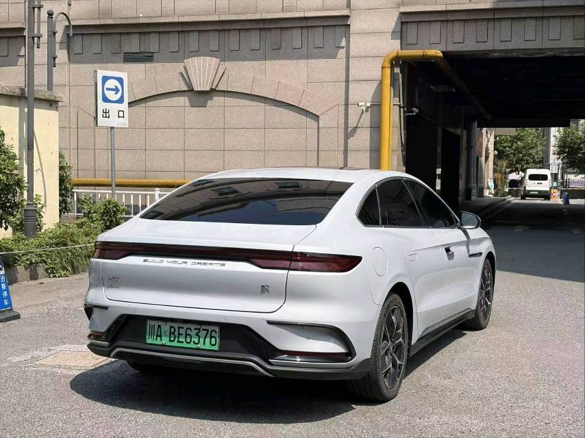 BYD Han 2024 #5 BYD Han 2024 car image #5