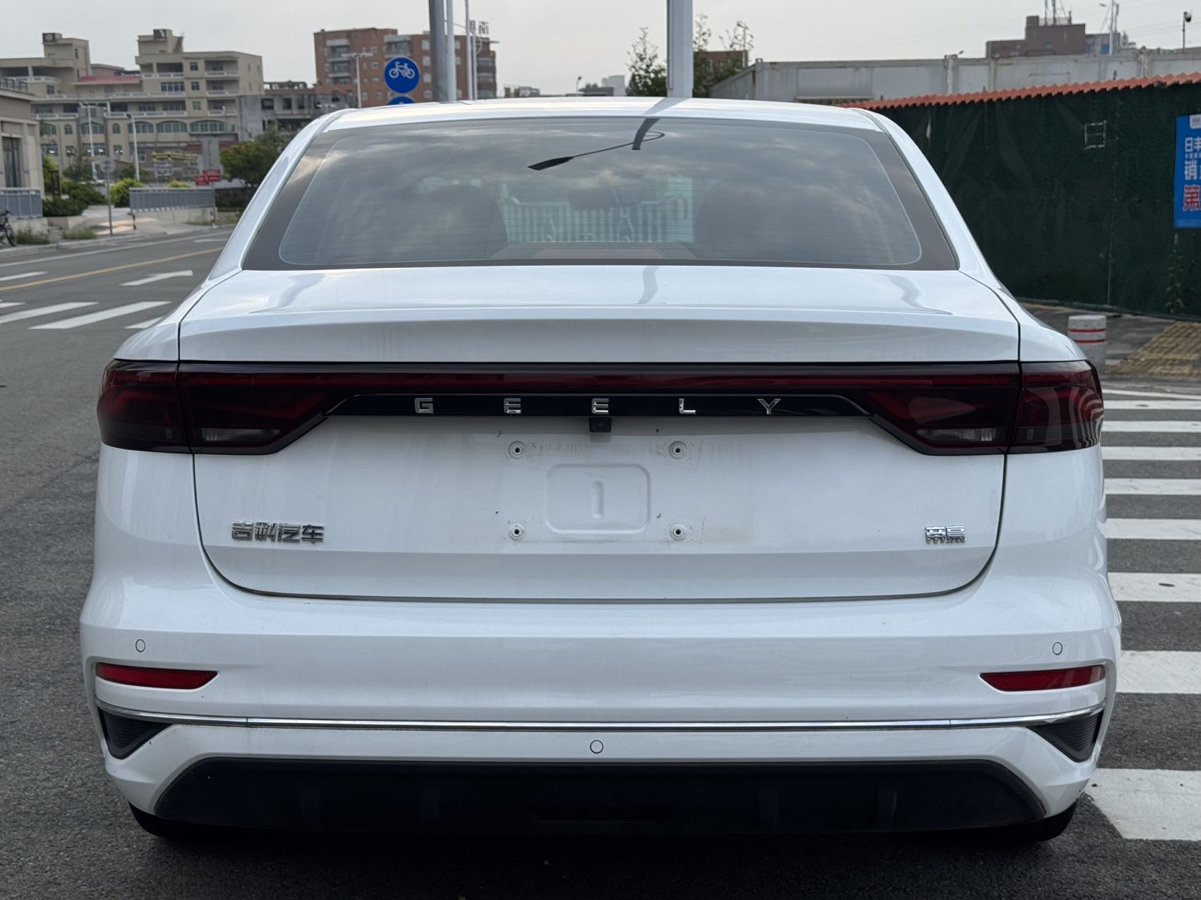 GEELY Emgrand 2023 #10 GEELY Emgrand 2023 car image #10
