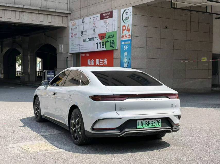 BYD Han 2024 #4 BYD Han 2024 car image #4
