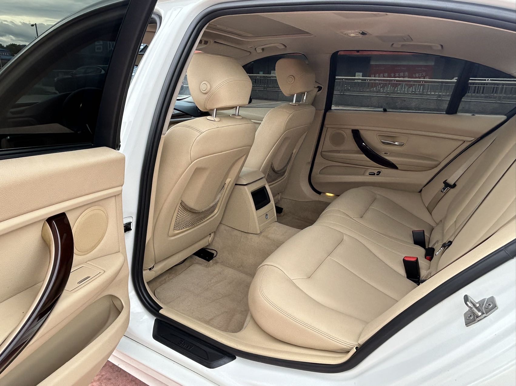 BMW 3 Series 2012 #6 BMW 3 Series 2012 car image #6