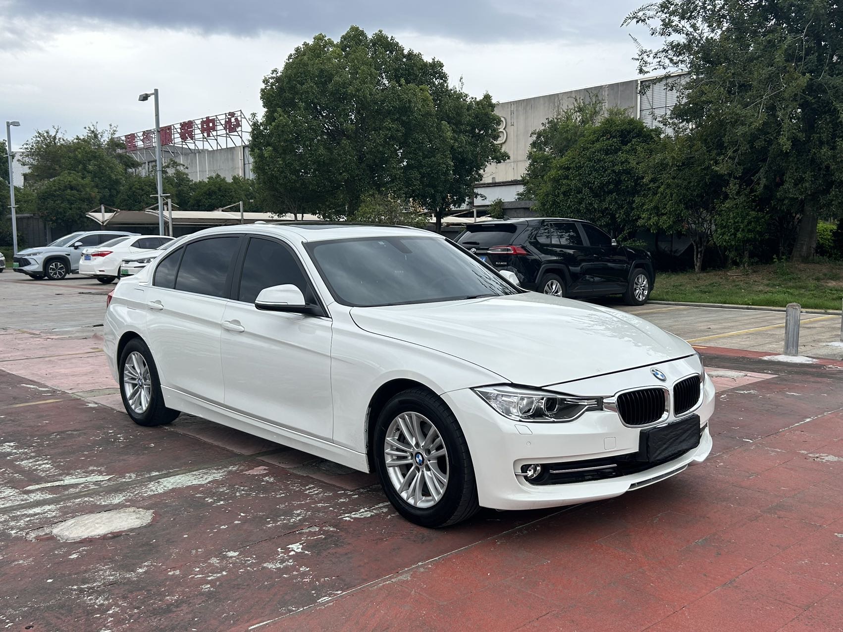 BMW 3 Series 2012 #4 BMW 3 Series 2012 car image #4