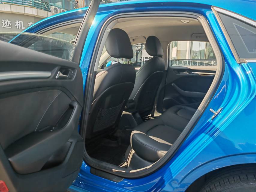 Audi A3 2015 car image #6